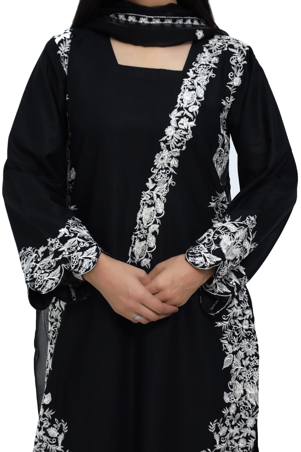 Lawn Luxury: Embroidered 3-Piece Ensemble