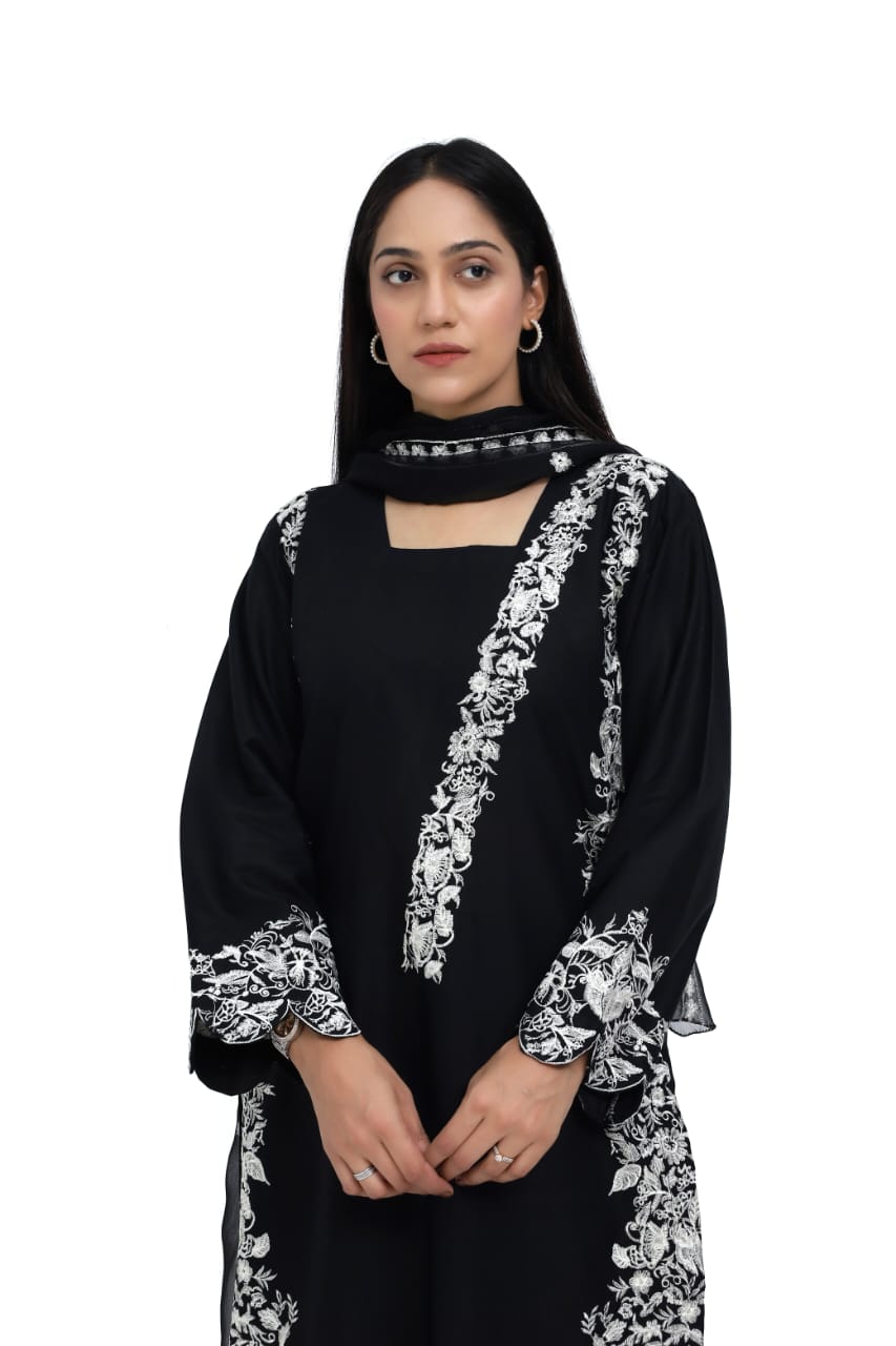 Lawn Luxury: Embroidered 3-Piece Ensemble