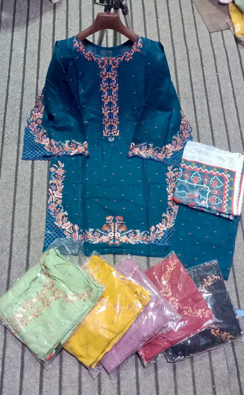 Doriya lawn 3-Piece Suit with Digital Print  lawn dupatta