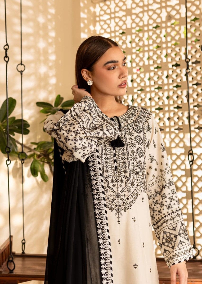 Azadi sale Elegant 3-Piece Cotton Embroidered Stitch Suit