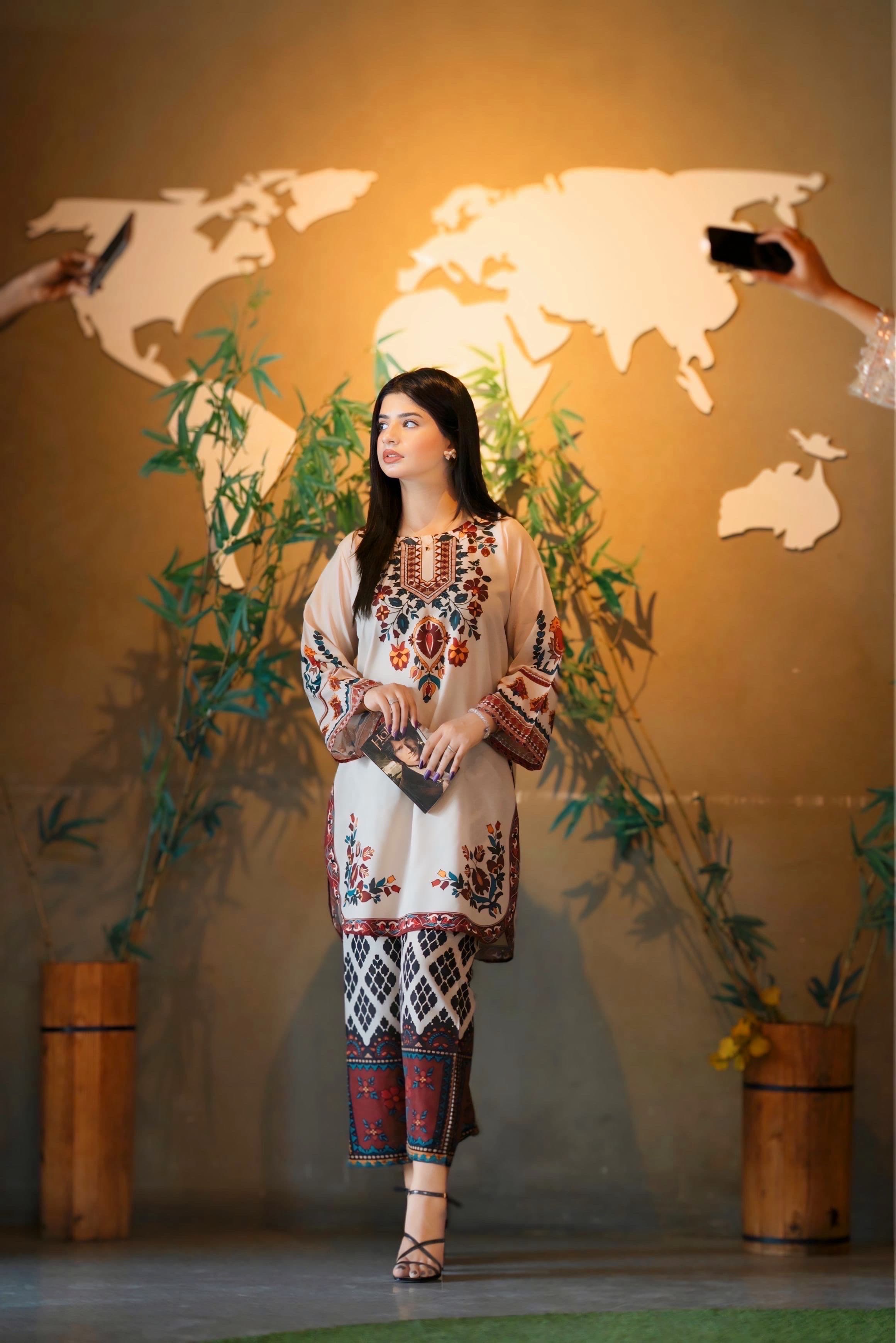 Azadi sale  MEERUB DIGITAL PRINTED 2PC*