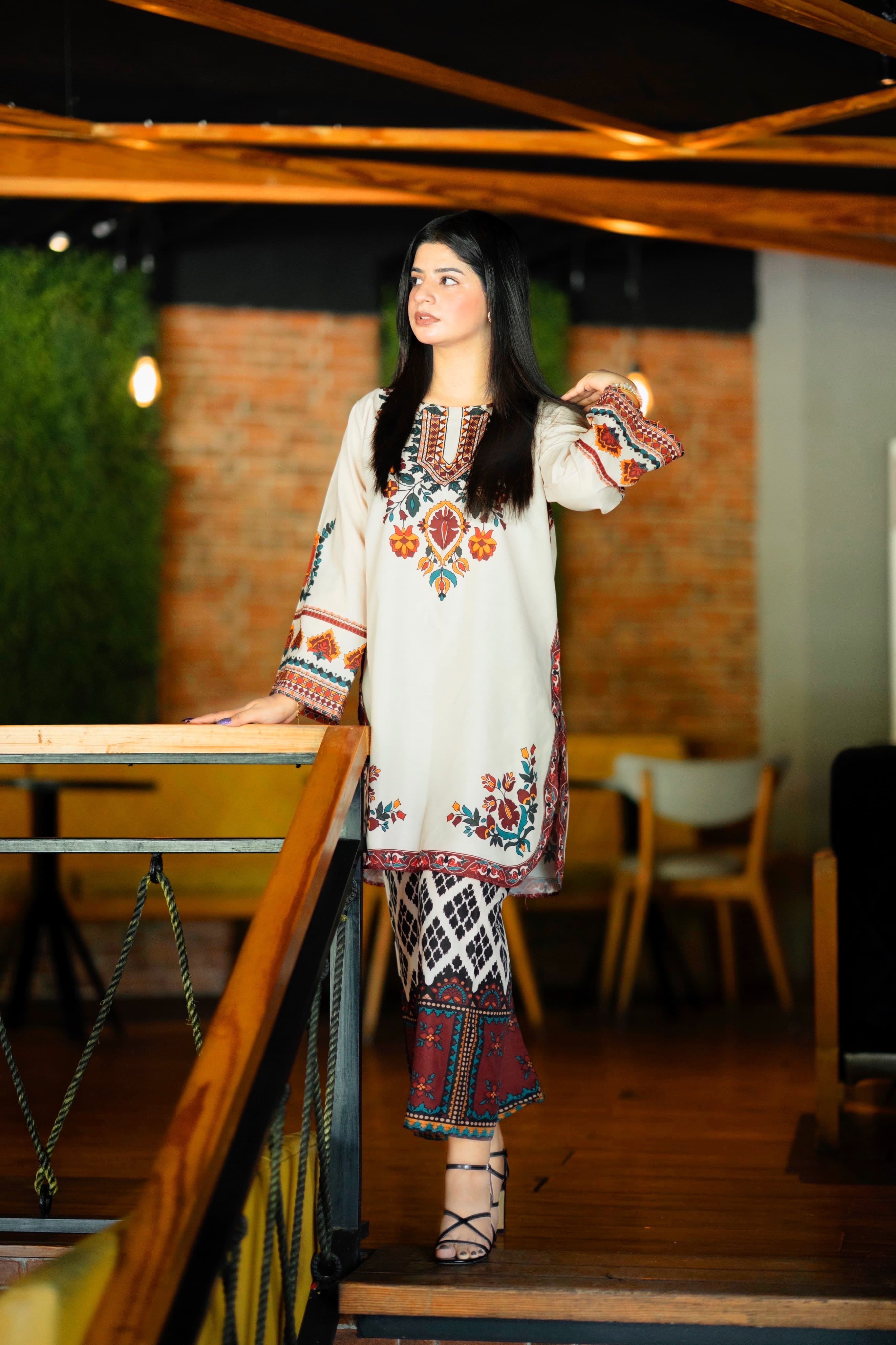 Azadi sale  MEERUB DIGITAL PRINTED 2PC*