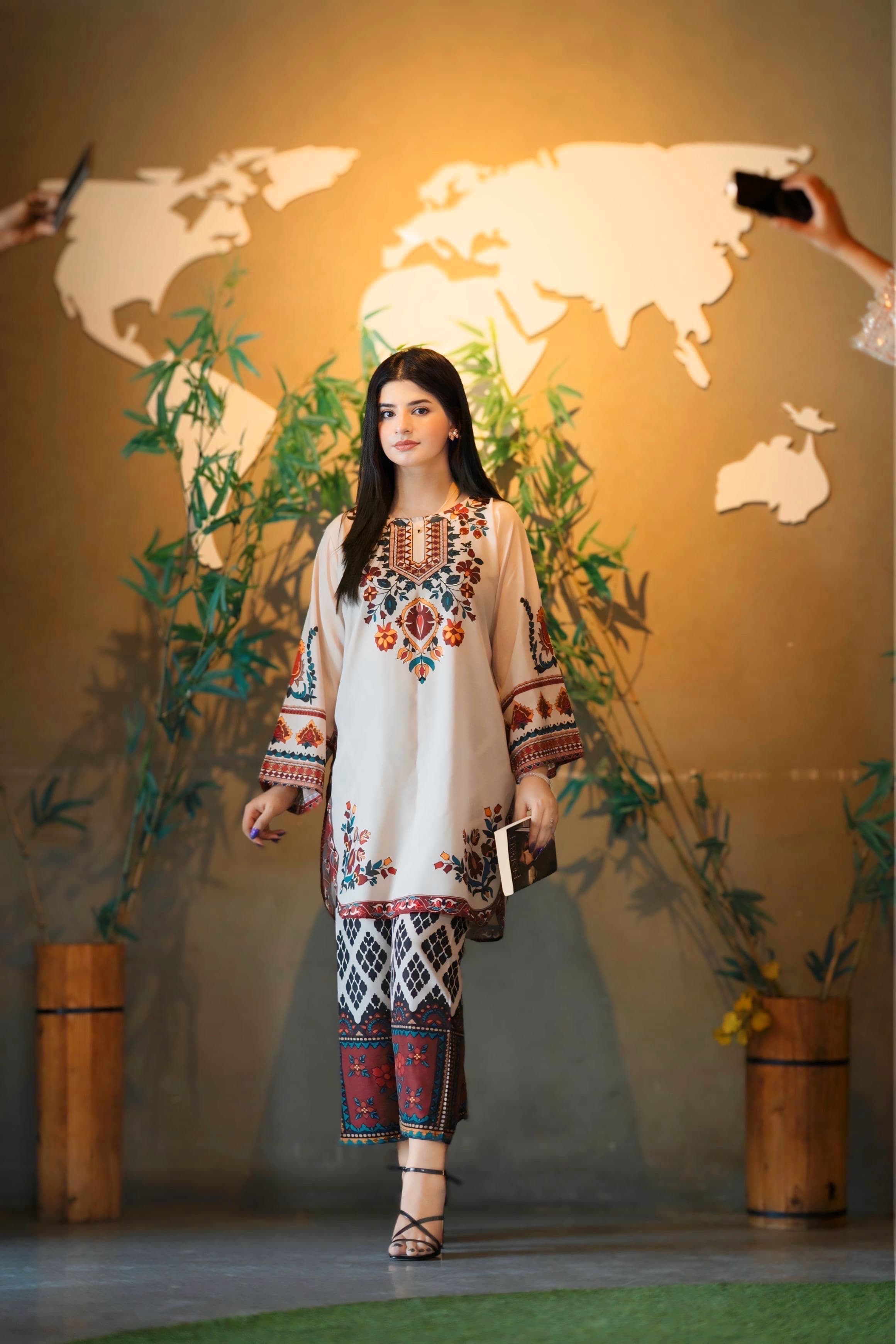 Azadi sale  MEERUB DIGITAL PRINTED 2PC*