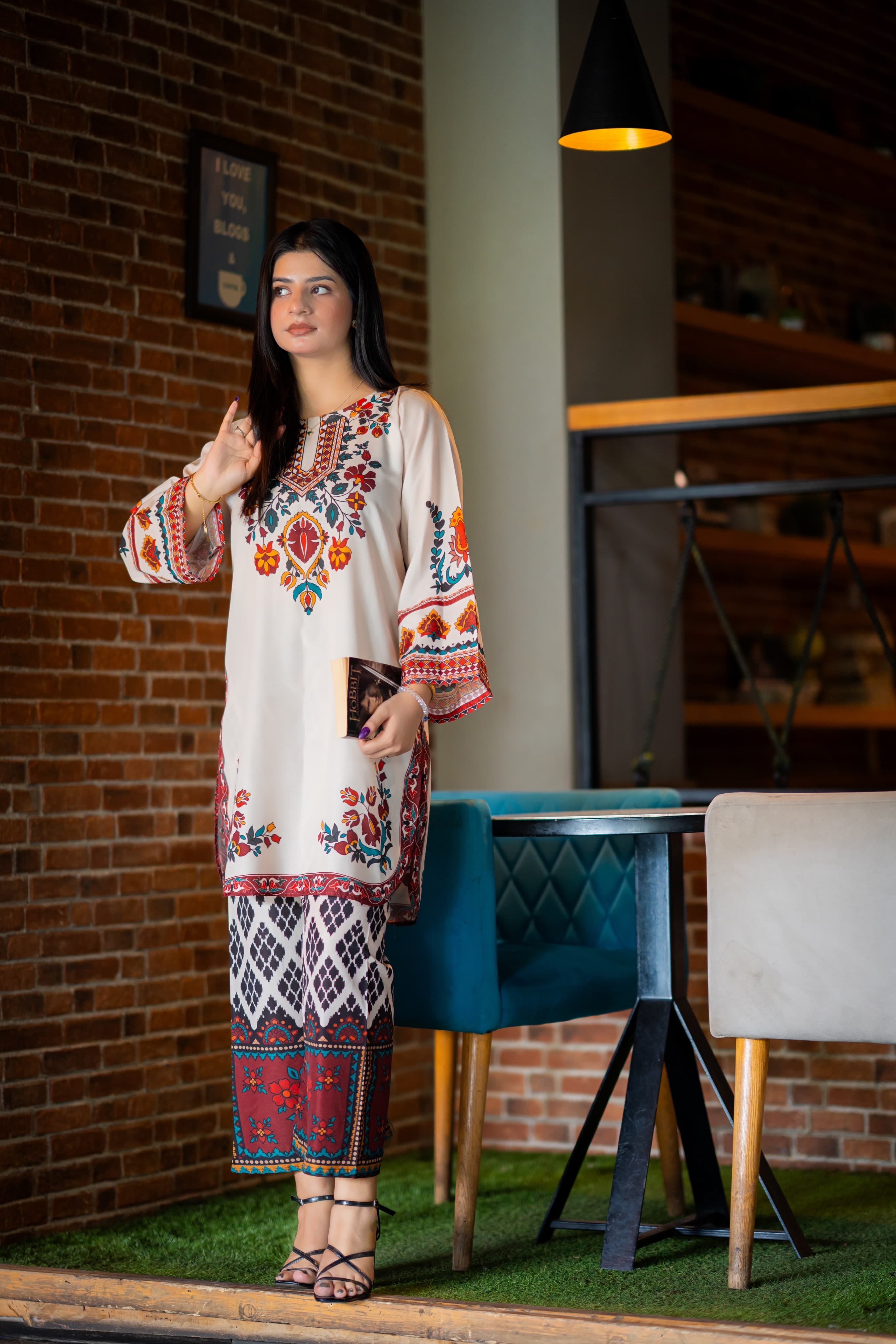 Azadi sale  MEERUB DIGITAL PRINTED 2PC*